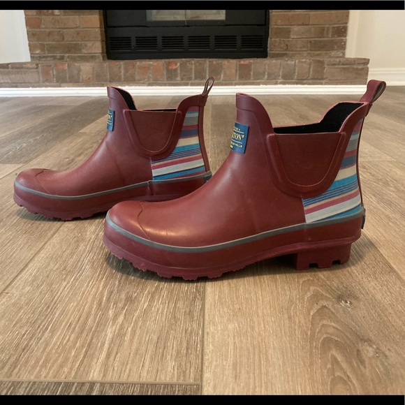 Pendleton Rain Boot - Picture 2 of 10